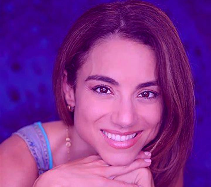Abril 2 Atea escort