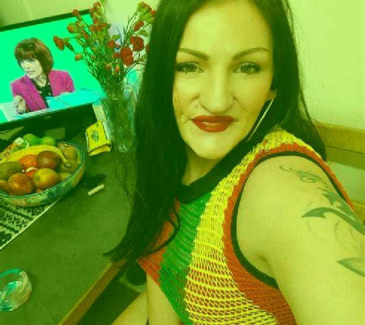 Abril 3 Serrada escort