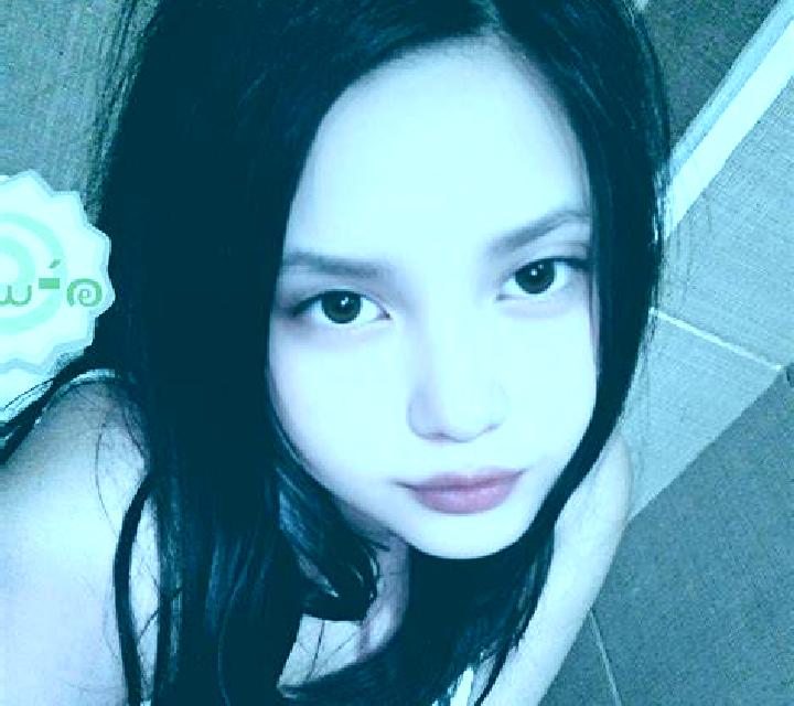 Abril Hinojales escort