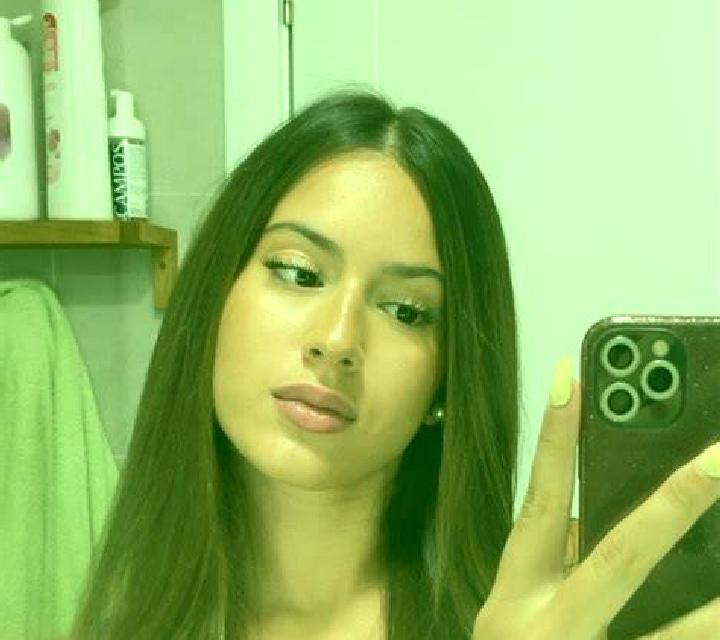 Abril Lagunilla escort