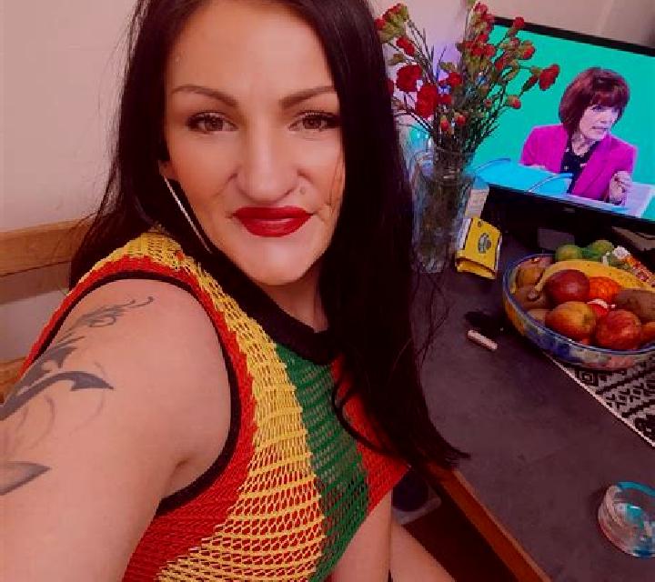 Adriana Jarafuel escort