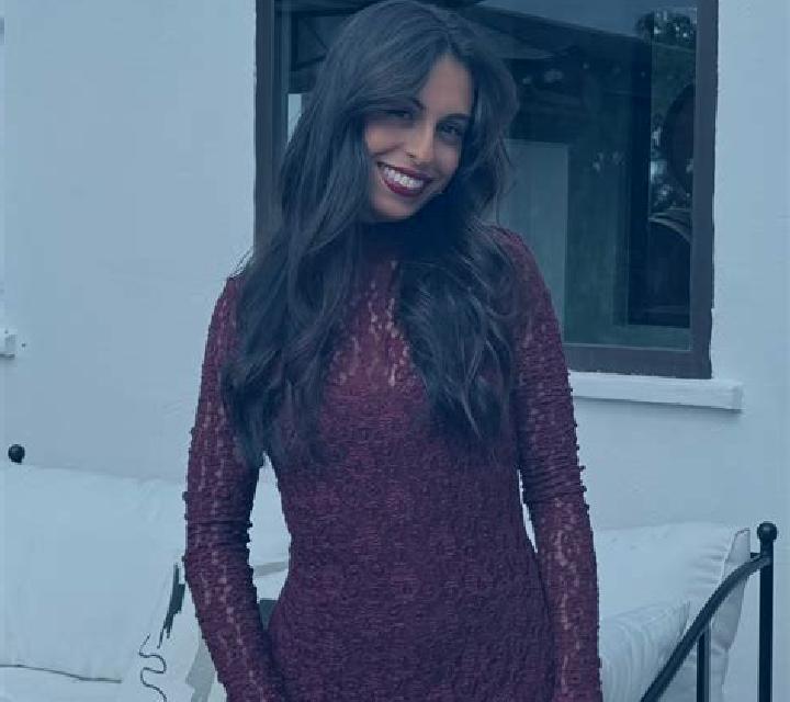 Alba 2 Golmes escort
