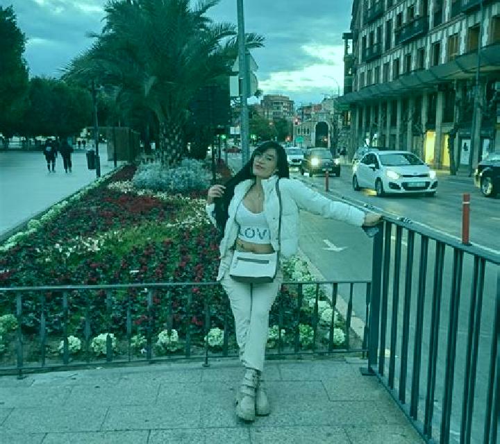 Alba 3 Zas escort