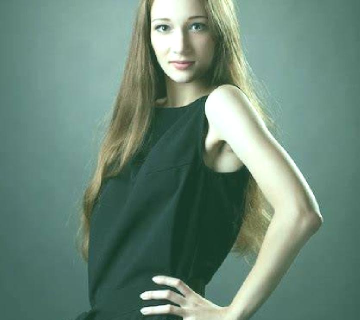 Alejandra Otos escort
