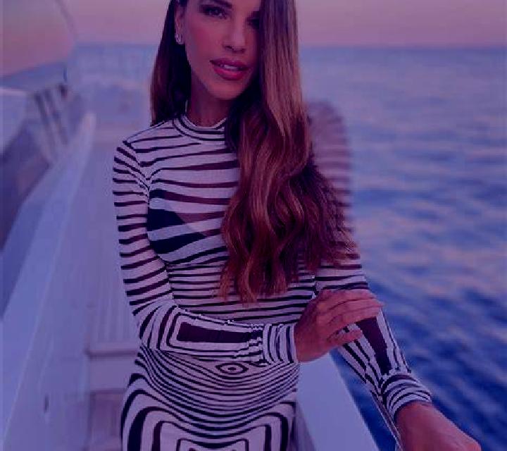 Andrea 3 Querol escort