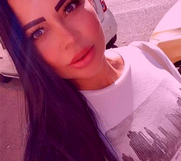 Andrea Pena Grande escort