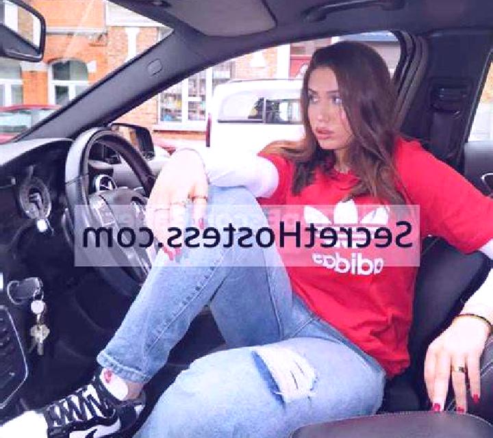 Aurora 3 Benimantell escort