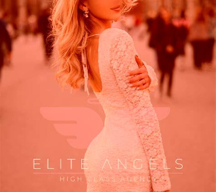 Aurora Gallegos del Rio escort