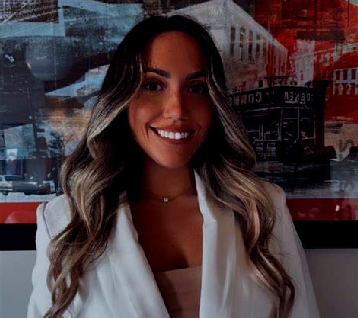 Camila Villasila de Valdavia escort