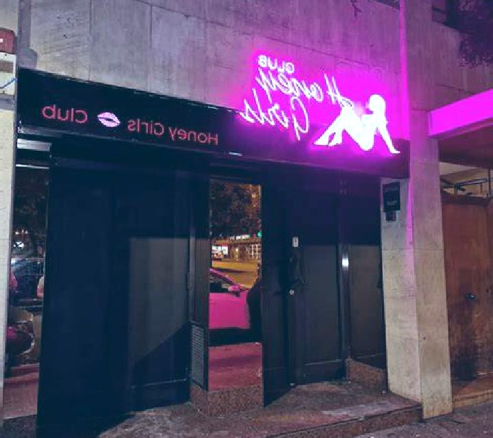 Carla 3 Avinyonet de Puigventos escort
