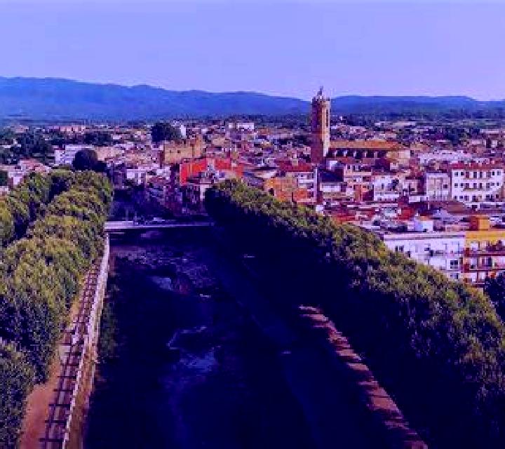 Cayetana 2 les Roquetes escort
