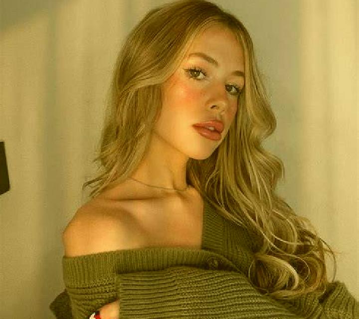 Cecilia 2 Renieblas escort