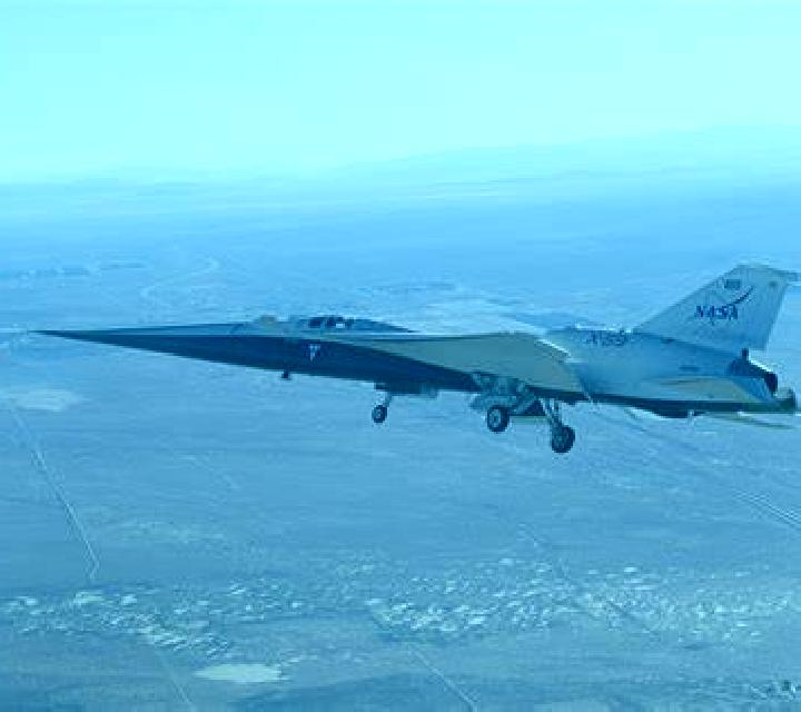 Cecilia 3 Enix escort