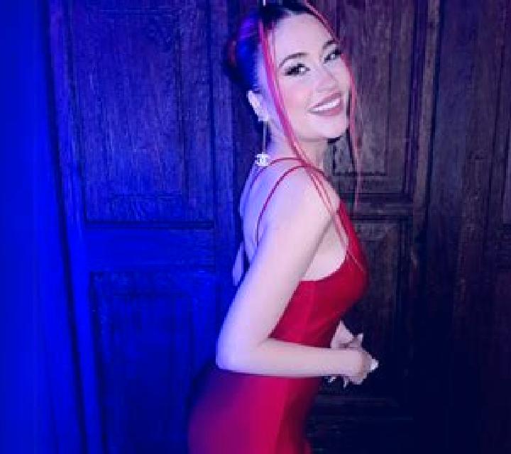 Cecilia Caspuenas escort