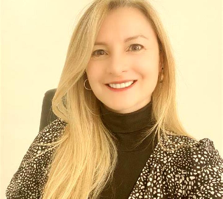 Claudia Aguilar de Segarra escort