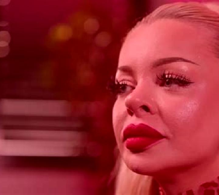 Claudia Forcarei escort