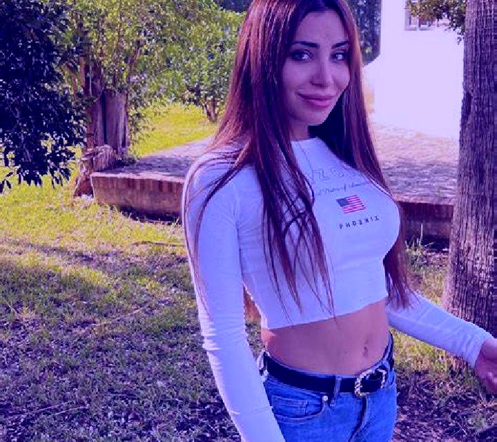 Claudia Requena de Campos escort
