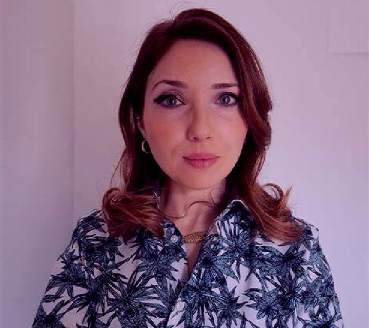 Cristina Bello escort