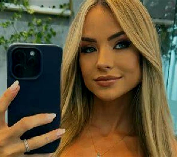 Cristina San Adrian escort