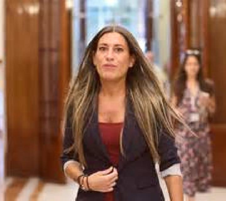 Estrella 2 Casar de Palomero escort