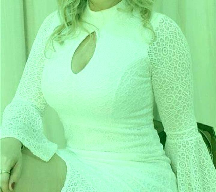 Gabriela 3 L Ampolla escort