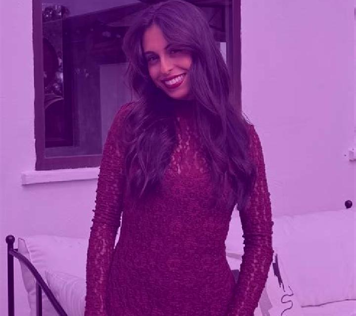 Giulia 3 Navezuelas escort