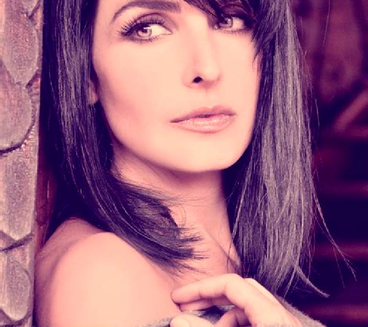 Giulia 3 Preixens escort