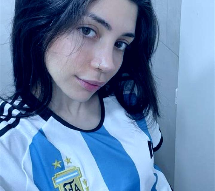 Giulia Almogia escort