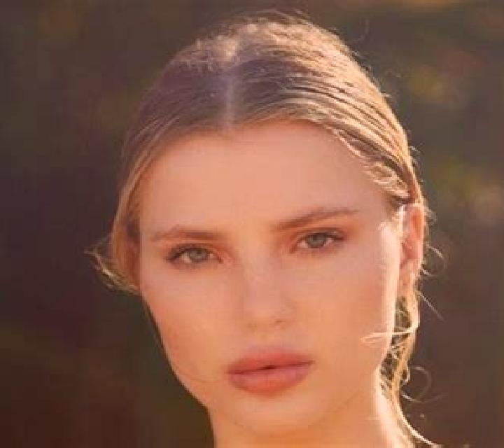 Isabela 2 Villalcon escort