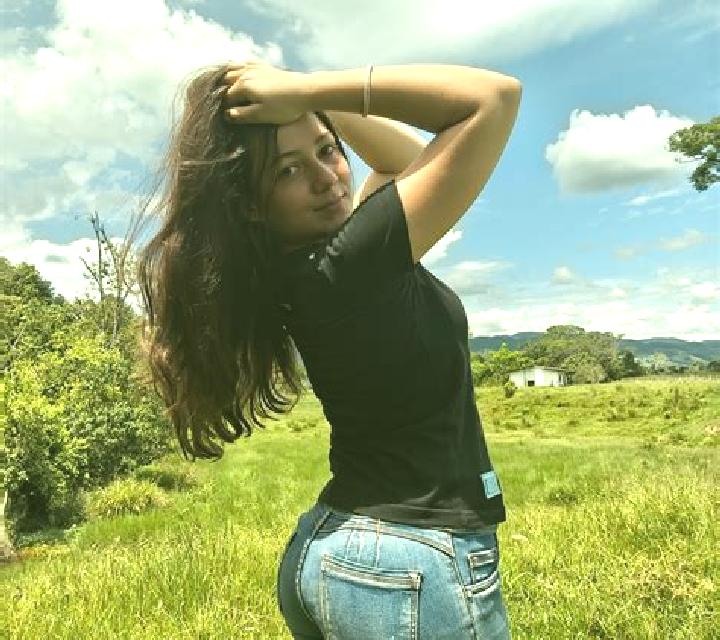 Isabela 3 Leiva escort