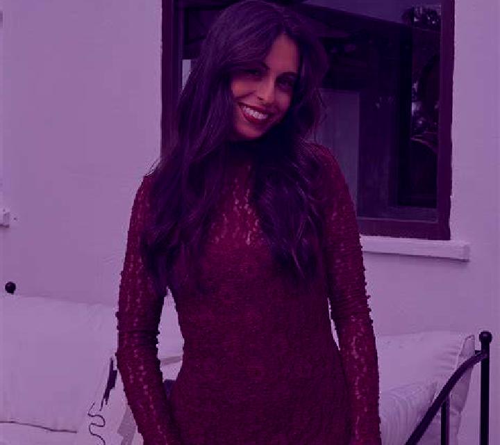 Isabella 2 Cuelgamures escort