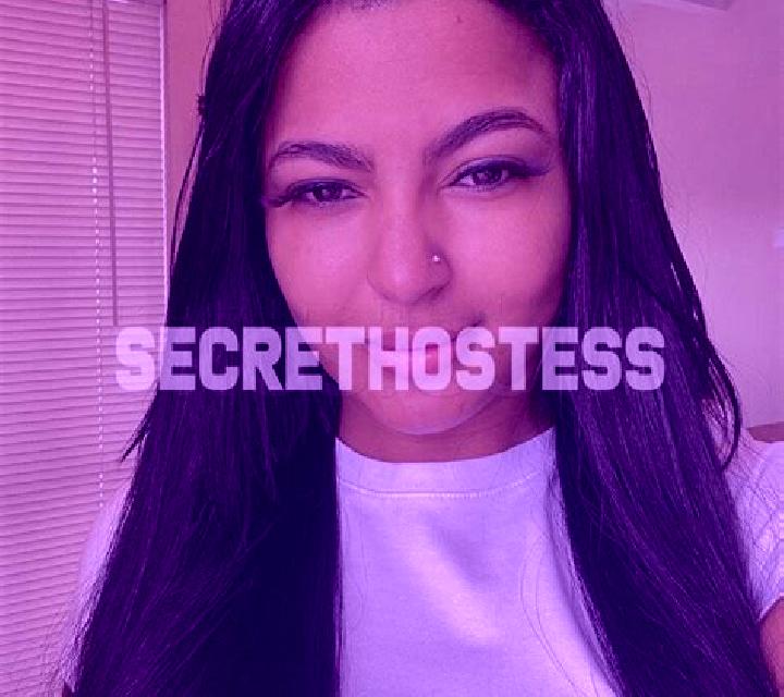 Jade 3 Elantxobe escort
