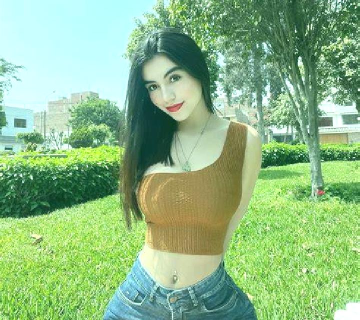 Julia 2 Nerpio escort