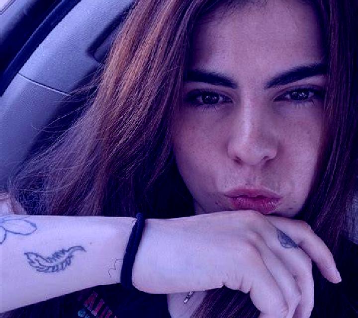 Julia 2 Olost escort