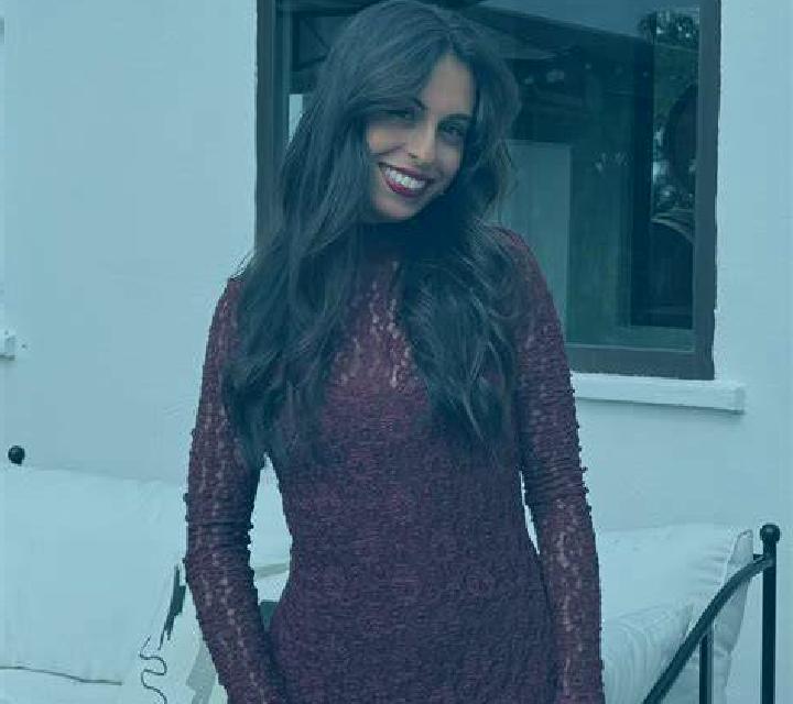 Julia 3 Atajate escort