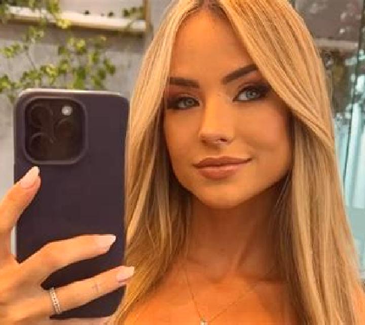 Julia 3 Totalan escort