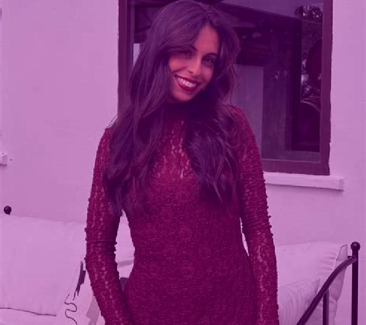 Julia Alcolea del Pinar escort