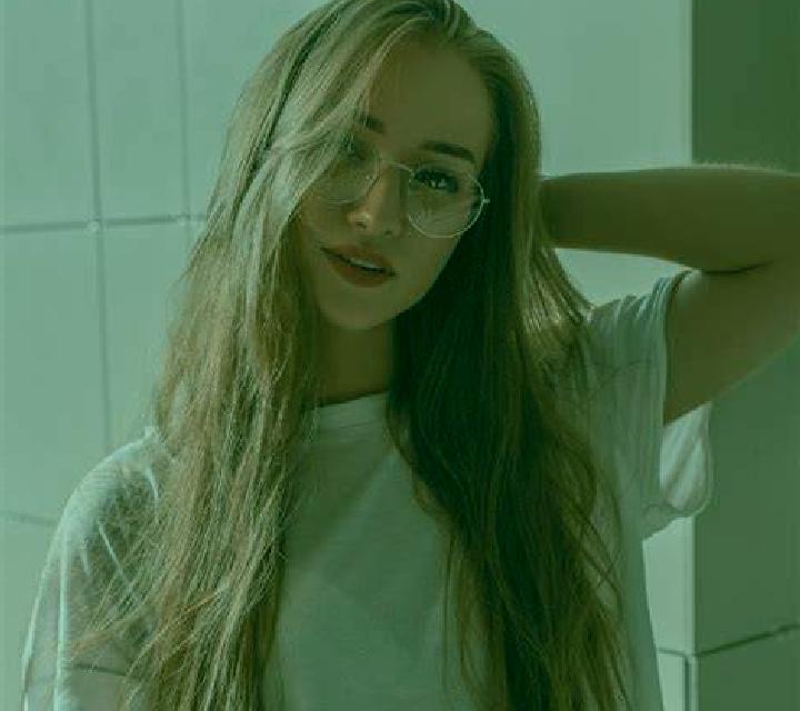 Julia Hormilla escort