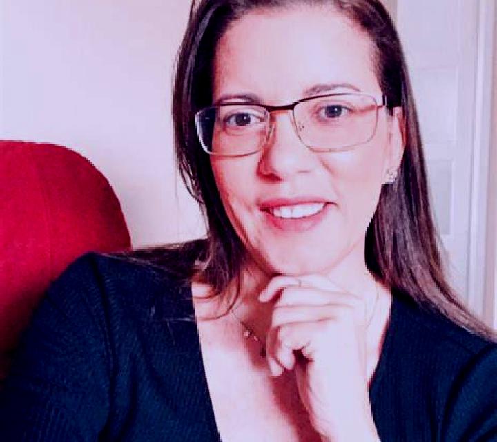 Katia Villalon de Campos escort