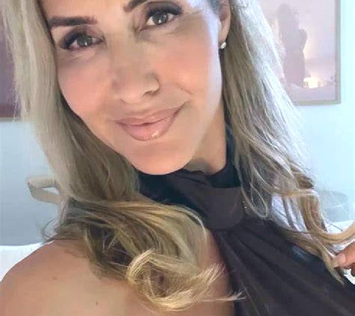 Lola 3 Adelfas escort