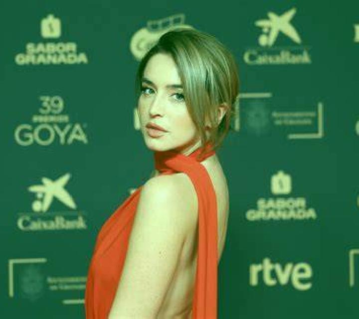 Lucía Venta Nueva escort
