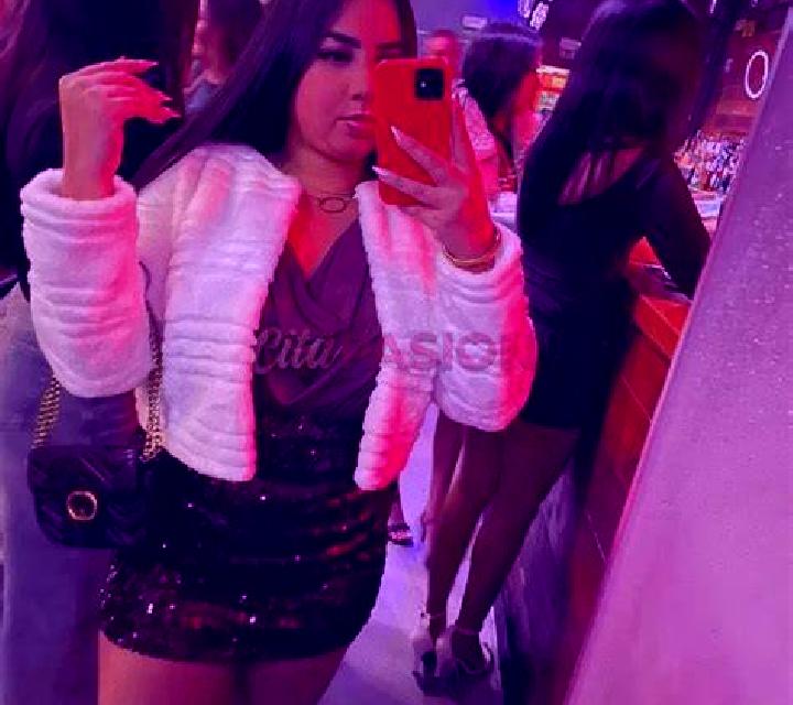 Malena Valencia del Mombuey escort