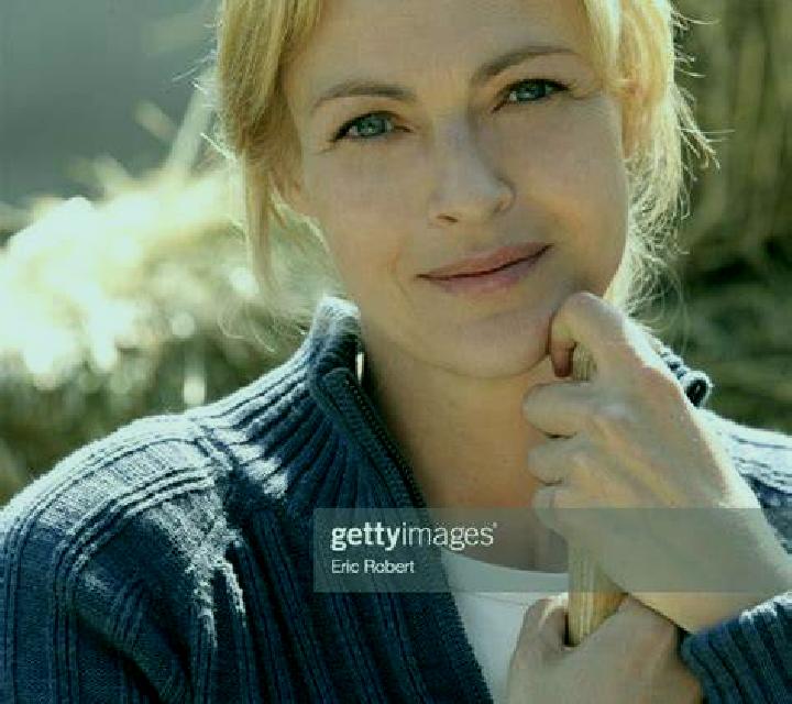 Manuela Bierge escort