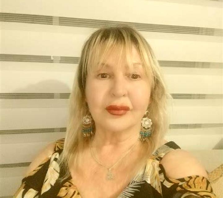Manuela Paracuellos de Jiloca escort