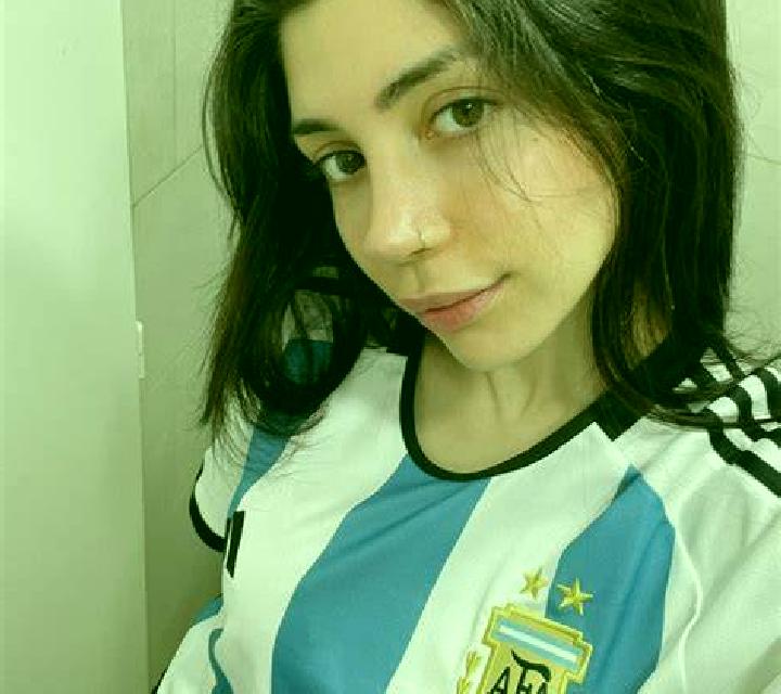 María Belchite escort