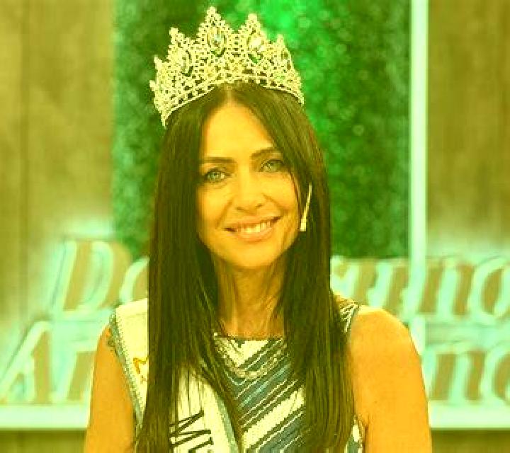María Pont de Molins escort