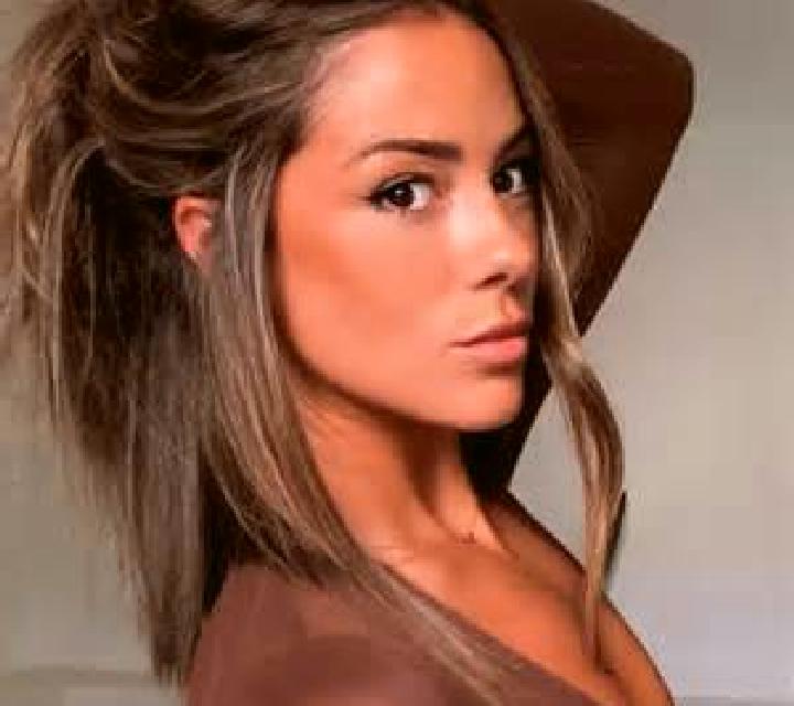 Mariana Castello de Farfanya escort