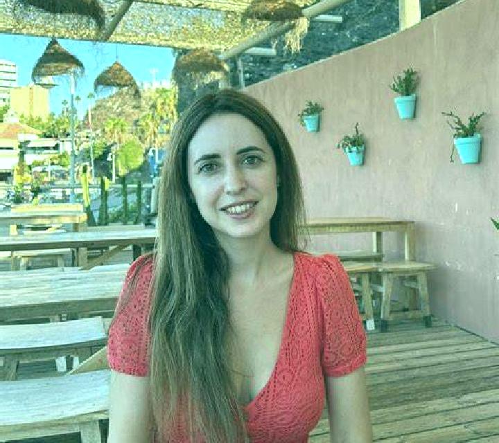 Marta La Plaza escort