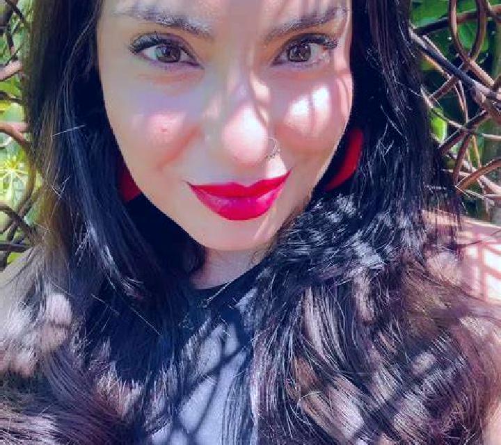 Martina 3 Hijes escort