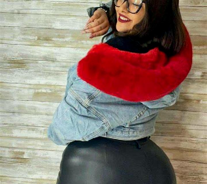 Martina Almoines escort